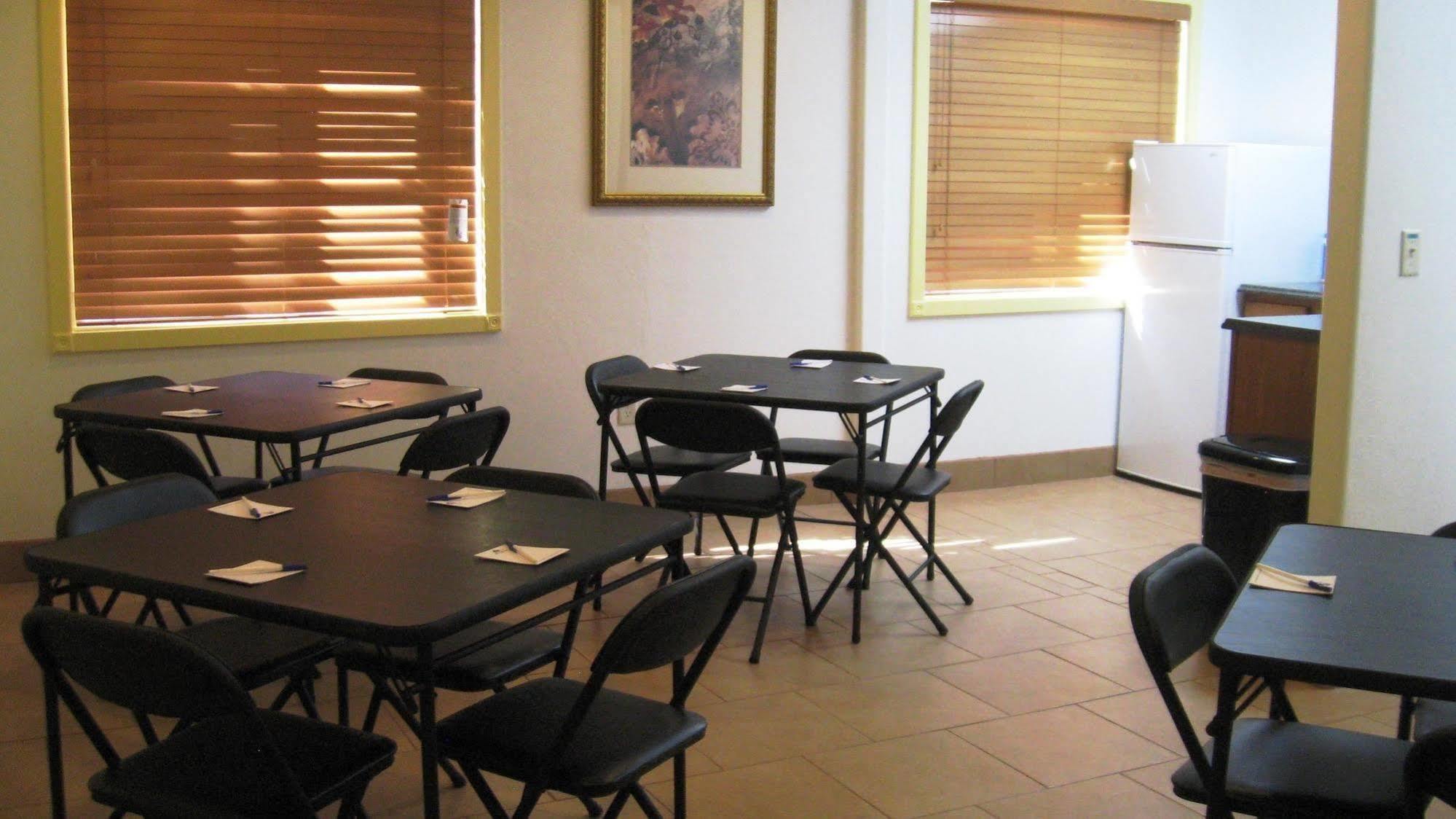 Americas Best Value Inn & Suites Bisbee Esterno foto